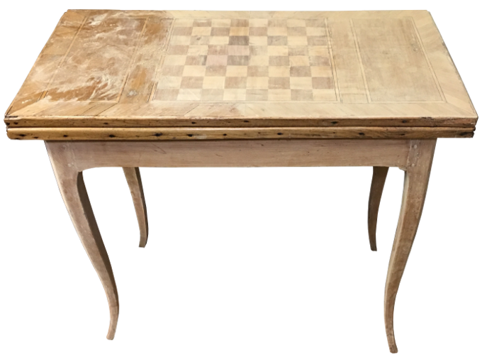 Avant restauration. Table à jeux d'époque Louis XV